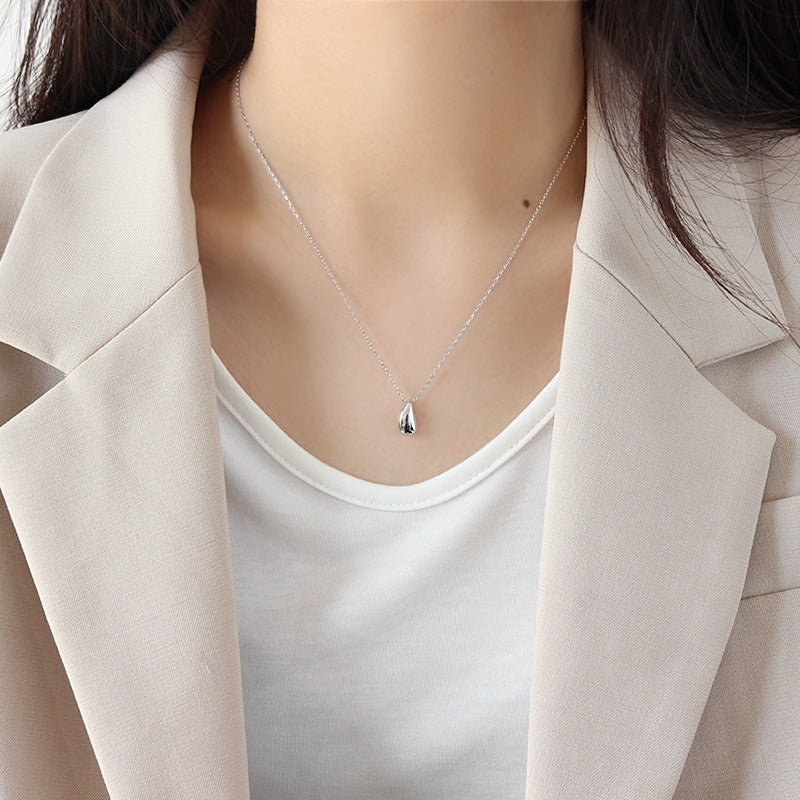 collarbone chain INS temperament light luxury high-end sense simple S925 pure silver water droplet pendant necklace for women