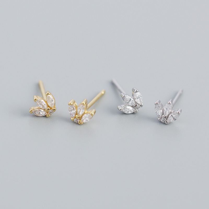 New CZ Leaves Crown 925 Sterling Silver Stud Earrings