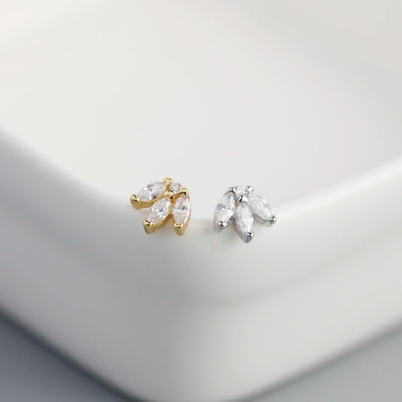 New CZ Leaves Crown 925 Sterling Silver Stud Earrings